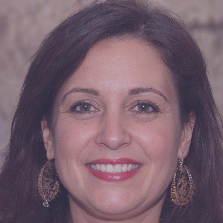 Elif Tuncer Paralivonexa ekip üyesi